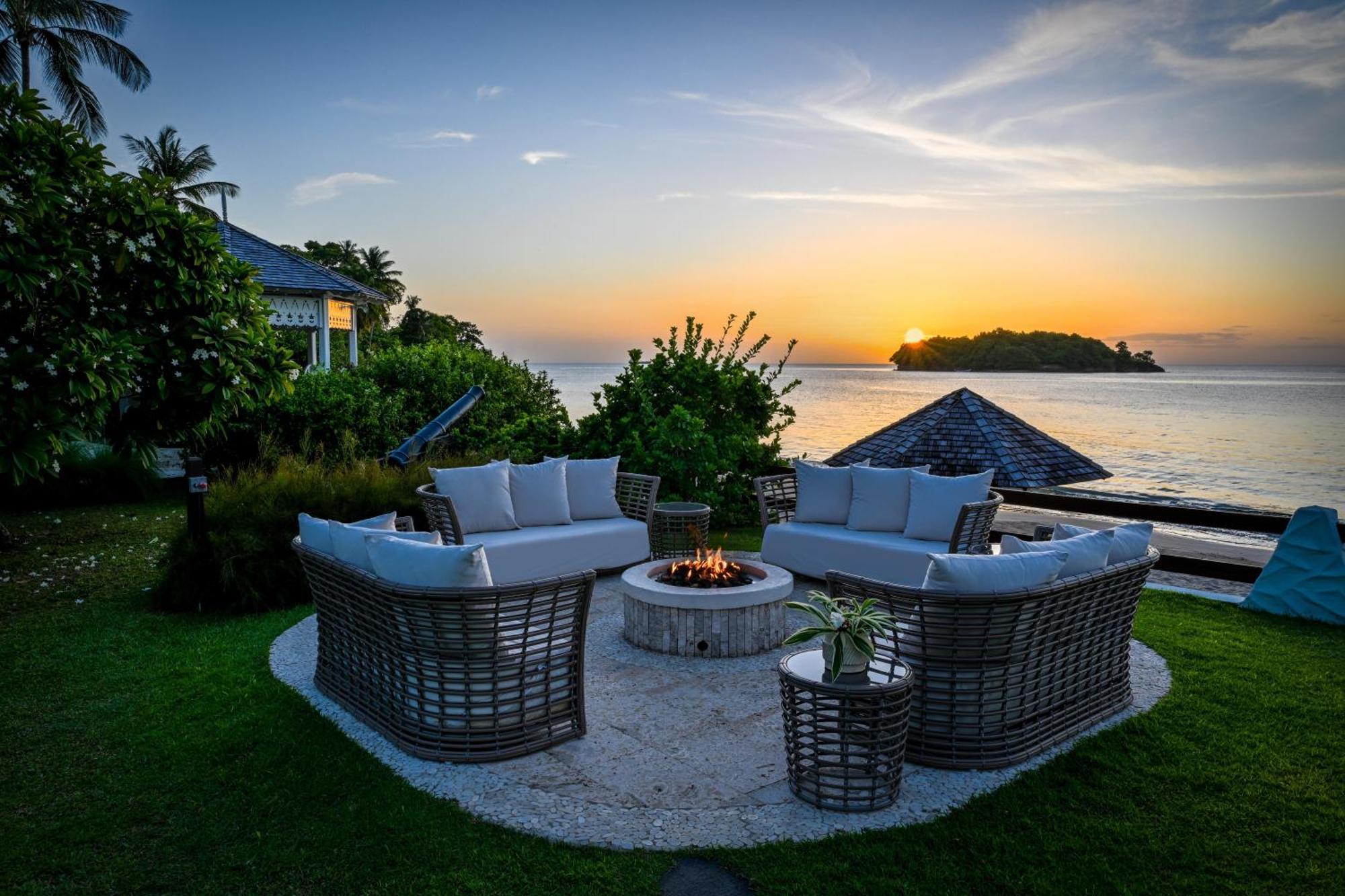 Sandals Halcyon Beach All Inclusive - Couples Only (Adults Only) Vigie ภายนอก รูปภาพ